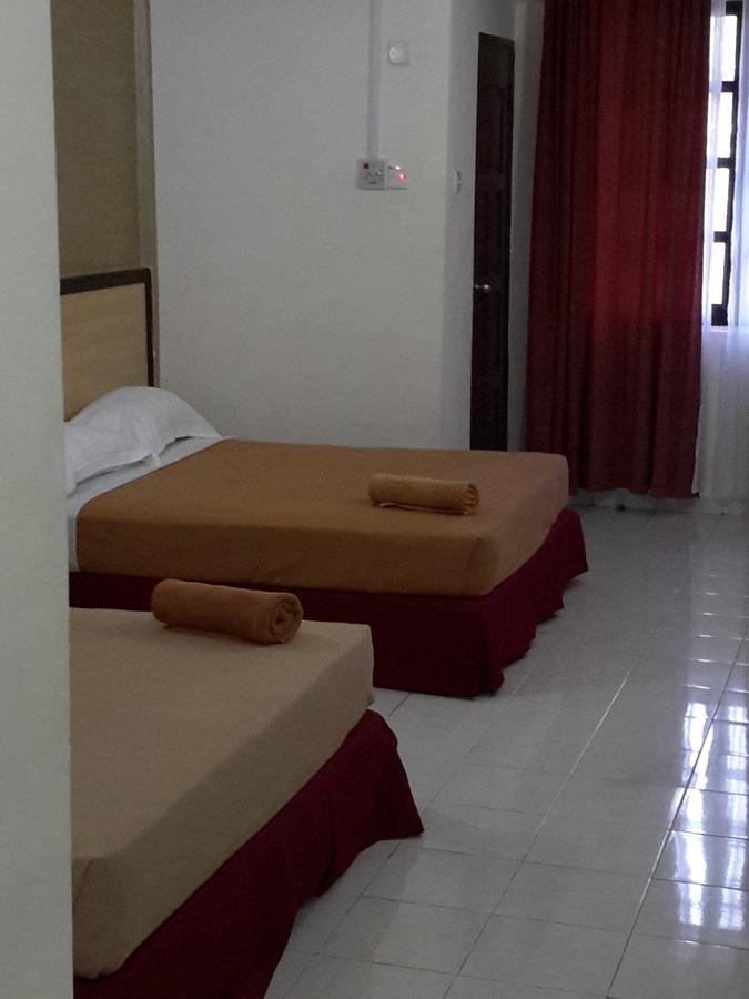Tanjung Demong Beach Resort Kampung Kuala Besut Bagian luar foto